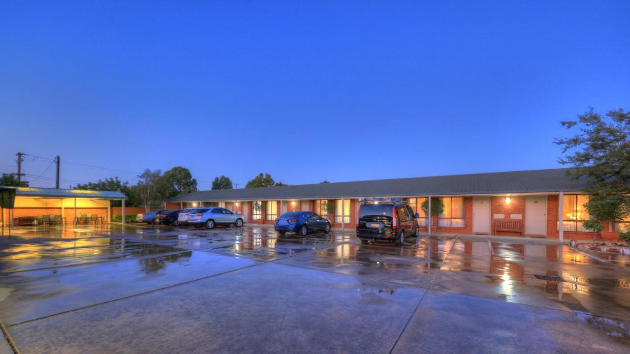 Moama Central Motel Echuca Eksteriør billede