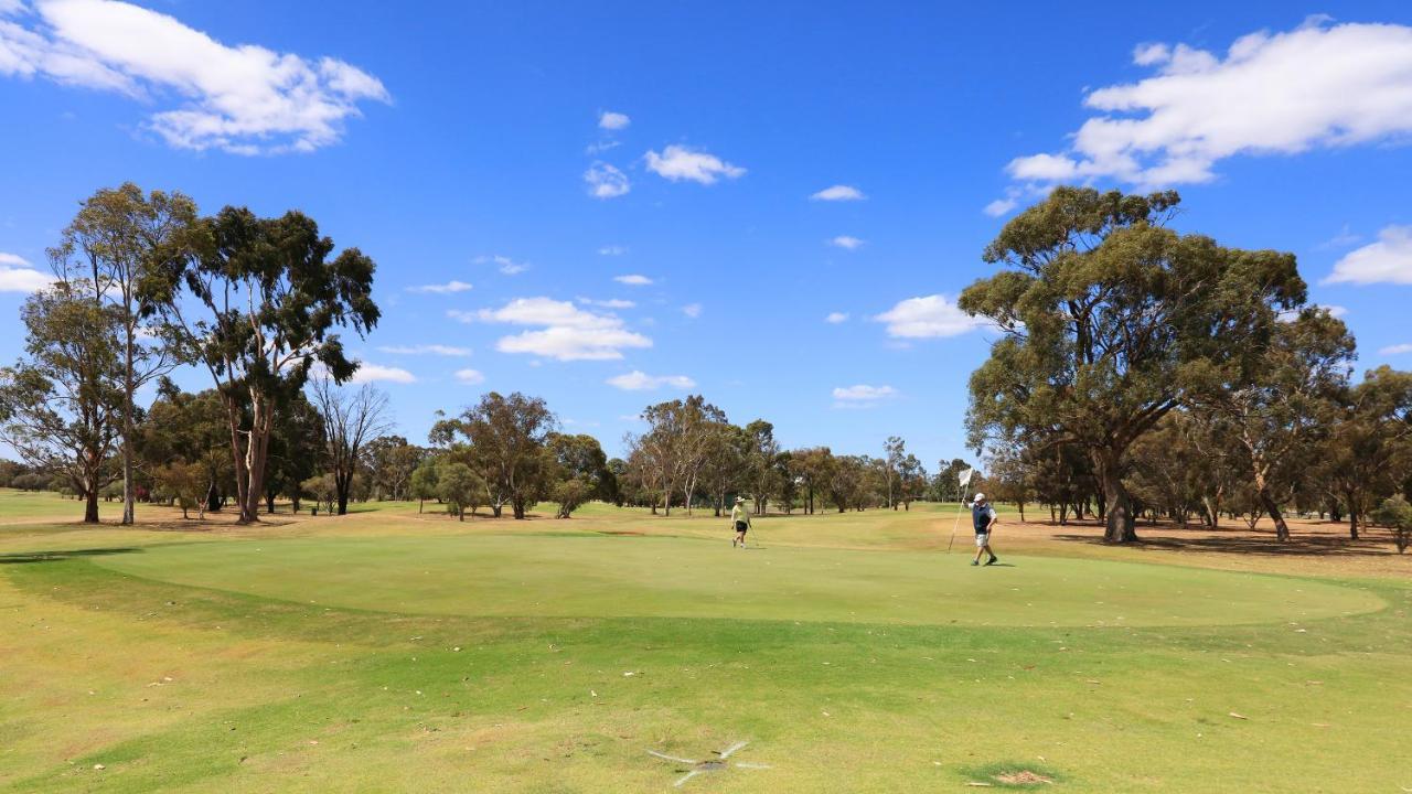 Moama Central Motel Echuca Eksteriør billede